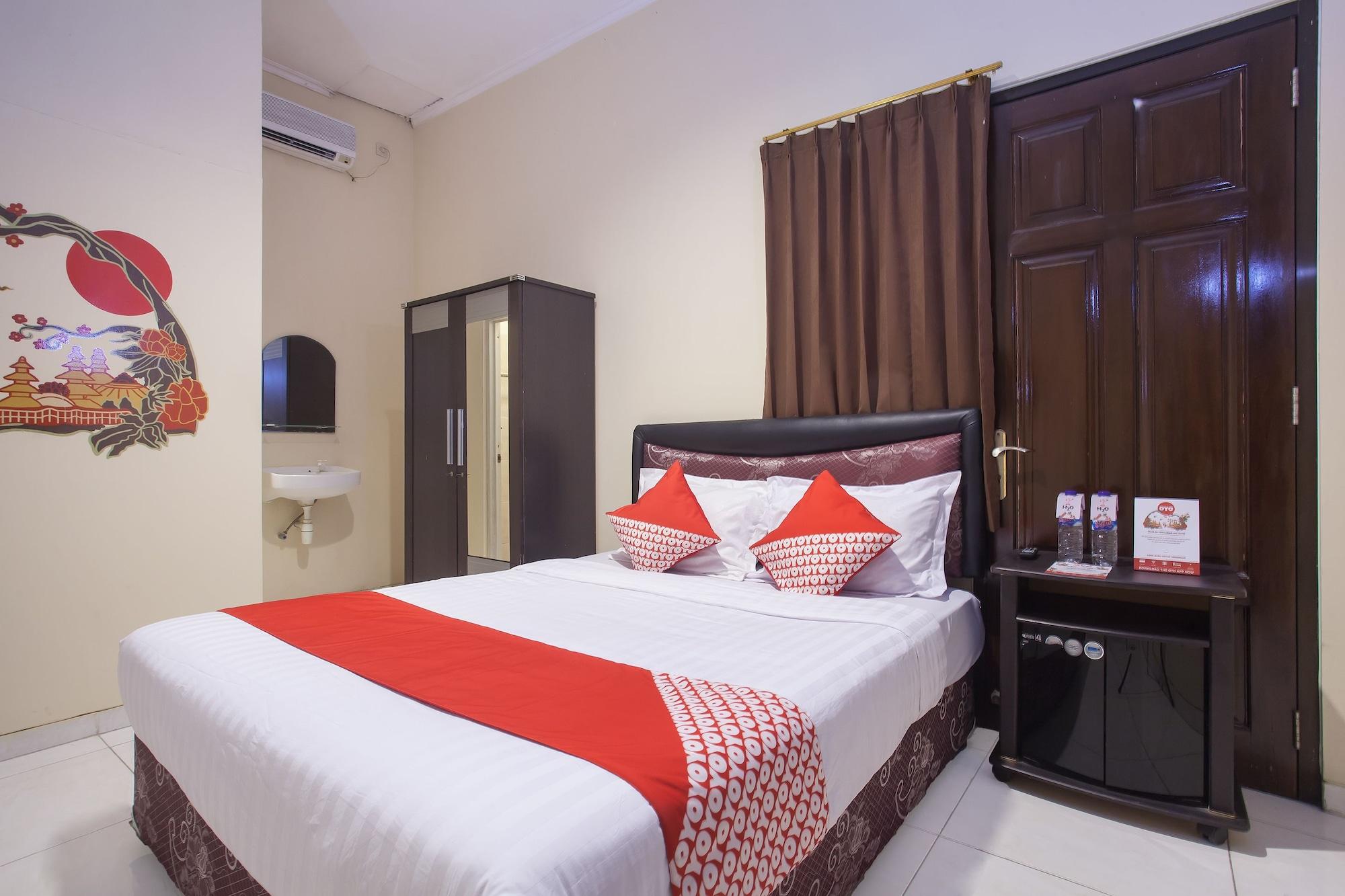 Reddoorz At Graha 99 Simomulyo Hotel Surabaya Exterior photo